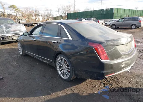 2018 Cadillac Ct6 Premium Luxury z USA, uszkodzony, nr VIN 1G6KG5RS1JU137791